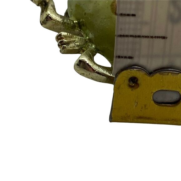 Googley Eye Green Apple Jewelry Brooch Pin Vintage 1950s Womens Gold Tone - Picture 7 of 15